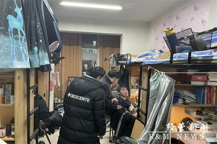 微信图片_20220327223601_副本.jpg